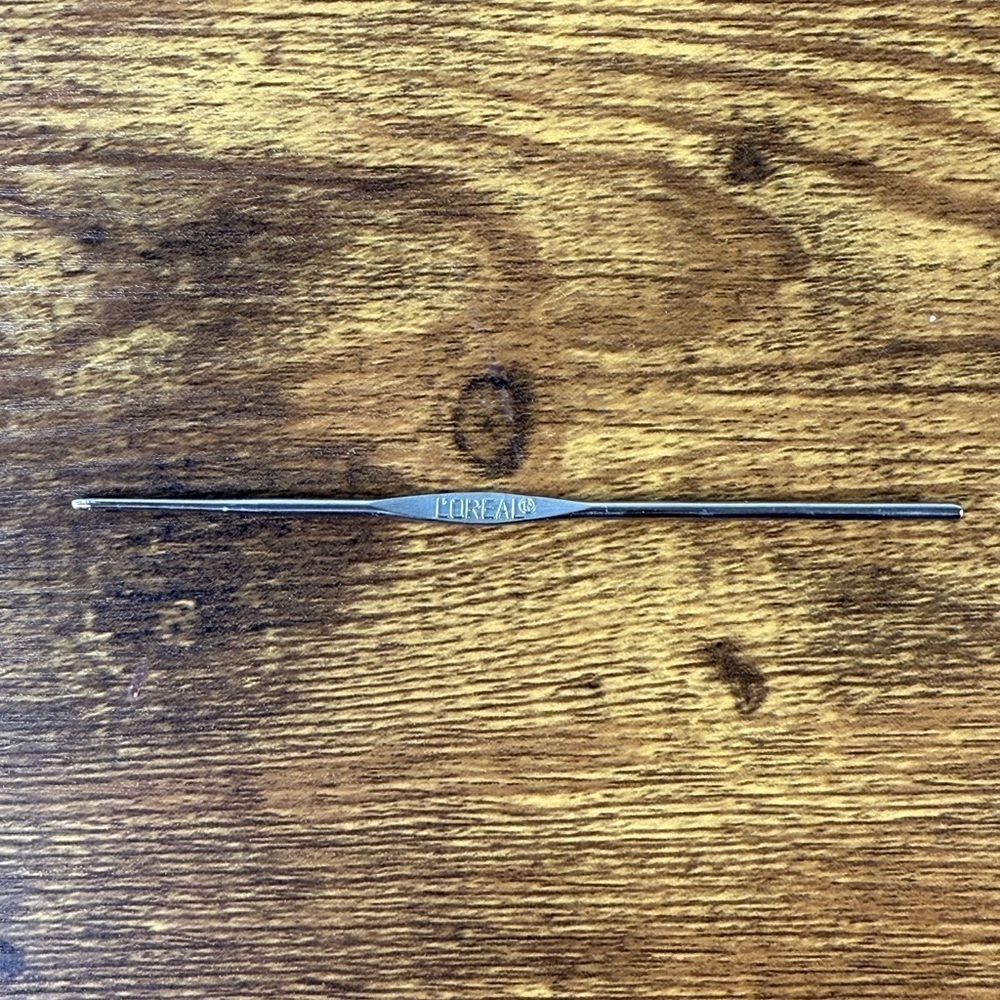L'Oreal Silver Hair Tool